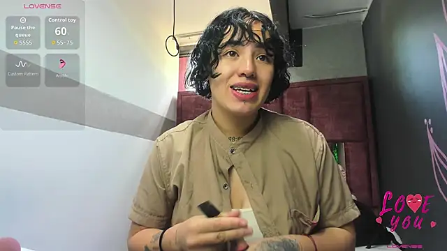 Kiara Fox   online show from 03-20-26, 08:03