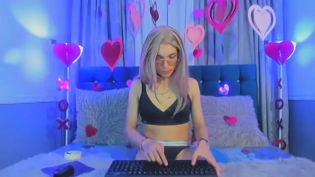 Lis Pearson online show from 02-04-26, 03:45