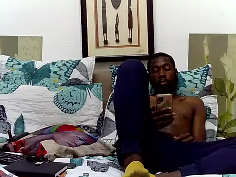 BloodmoonAlpha 1 online show from 12-04-25, 10:29