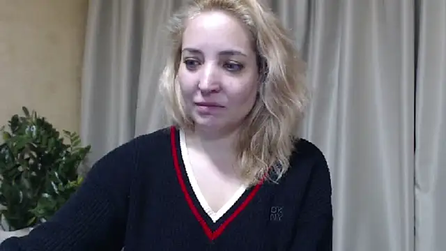 Snapshot of sweetpussy chatting on 02-19-26, 01:45 sweetpussy online show from 02-19-26, 01:45