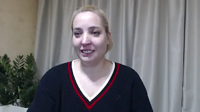 Snapshot of sweetpussy chatting on 04-08-26, 03:12 sweetpussy online show from 04-08-26, 03:12