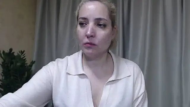 Snapshot of sweetpussy chatting on 04-30-26, 08:57 sweetpussy online show from 04-30-26, 08:57