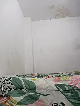 Snapshot of valenpaisita2123 chatting on 01-12-26, 04:18 valenpaisita2123 online show from 01-12-26, 04:18