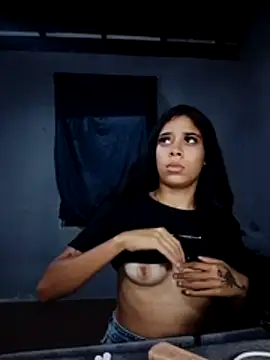 Vaness hot online show from 03-18-26, 02:37