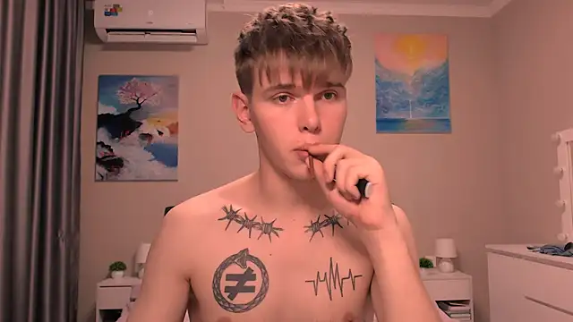 Fredd Xanders online show from 12-13-25, 08:14