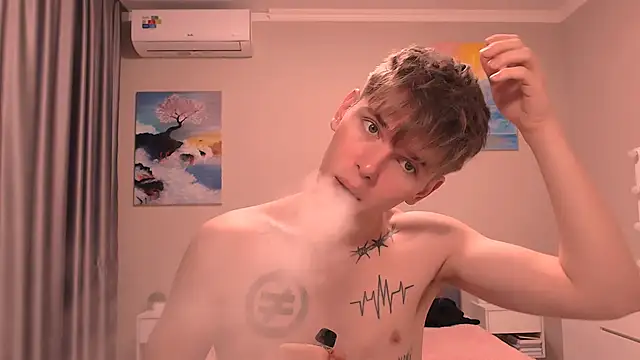 Fredd Xanders online show from 12-20-25, 05:31