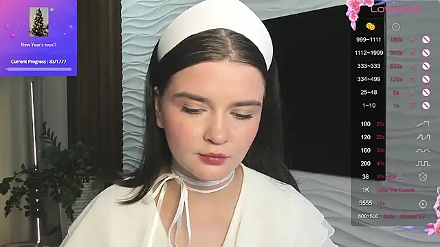 LanaTreades online show from 12-20-25, 01:07