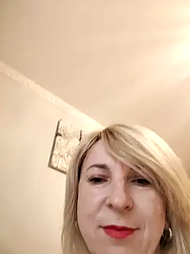 AhlyssaLove1155 online show from 05-05-26, 05:10