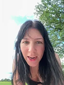 Snapshot of Nattasss chatting on 07-21-26, 04:42 Nattasss online show from 07-21-26, 04:42