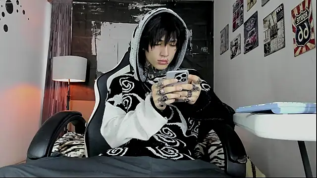 Snapshot of koryu_skull chatting on 03-18-26, 10:02 koryu skull online show from 03-18-26, 10:02