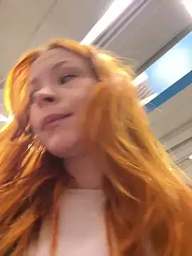  Little Ginger online show from 12-21-25, 04:30