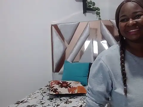 ElyThonsom online show from 02-09-26, 02:10