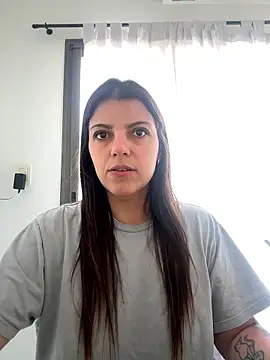 Snapshot of lililovexx chatting on 01-18-26, 02:10 lililovexx online show from 01-18-26, 02:10