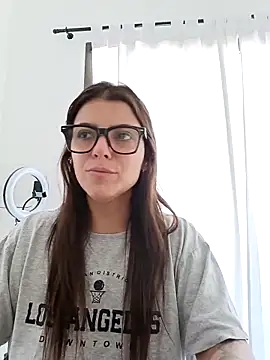 Snapshot of lililovexx chatting on 02-14-26, 12:46 lililovexx online show from 02-14-26, 12:46