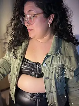 VanesssaMilf  online show from 06-24-26, 03:05