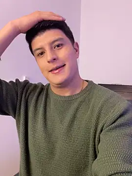 Goldenknight33 online show from 02-04-26, 04:02