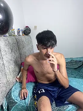 Andycillo online show from 02-12-26, 03:01