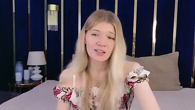 Vivien Hans online show from 05-24-26, 03:50