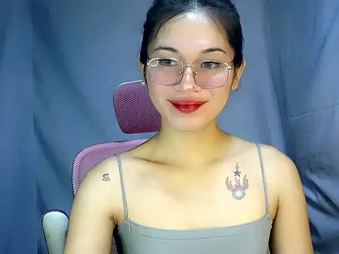 Snapshot of bombely_69 chatting on 06-13-26, 03:10 bombely 69 online show from 06-13-26, 03:10