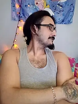 Snapshot of LoverGamer1 chatting on 03-27-26, 05:35 LoverGamer1 online show from 03-27-26, 05:35