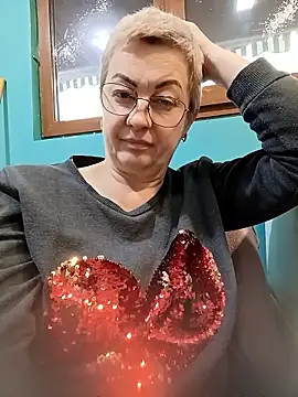 Snapshot of Bastet422111 chatting on 01-08-26, 11:34 Bastet422111 online show from 01-08-26, 11:34