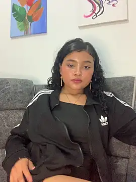 ladulcemary  online show from 02-28-26, 08:10