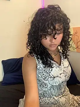 ladulcemary  online show from 05-03-26, 11:11