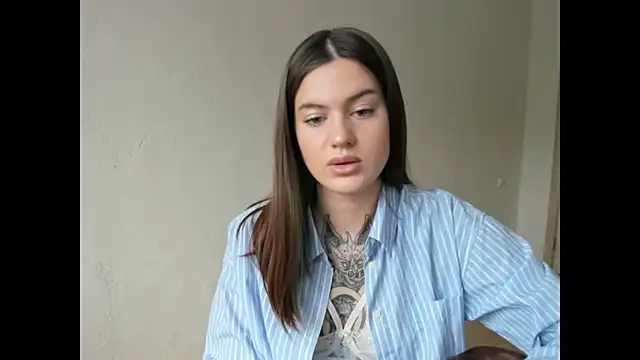 Snapshot of NikkieKitty chatting on 04-08-26, 11:21 NikkieKitty online show from 04-08-26, 11:21