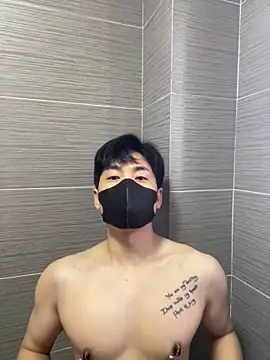 Snapshot of kimze7 chatting on 04-18-26, 11:38 kimze7 online show from 04-18-26, 11:38