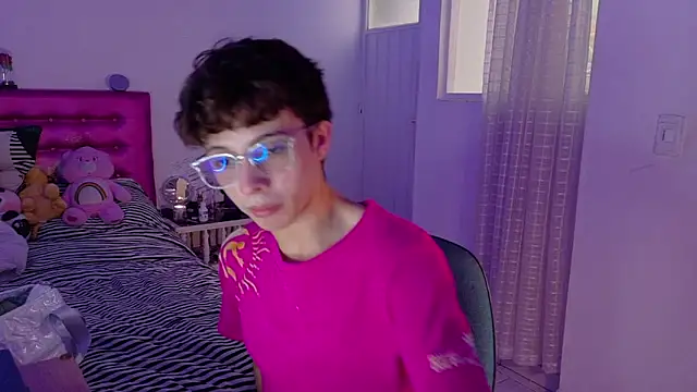 Snapshot of Dani_Dancer chatting on 02-22-26, 09:24 Dani Dancer online show from 02-22-26, 09:24