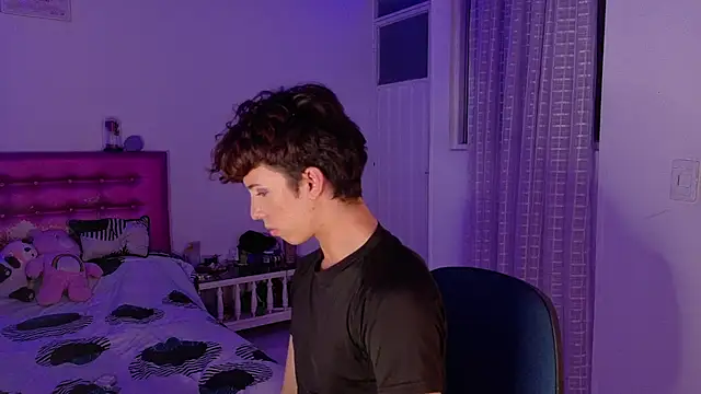 Snapshot of Dani_Dancer chatting on 03-10-26, 01:54 Dani Dancer online show from 03-10-26, 01:54