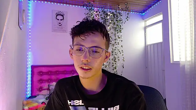 Dani Dancer online show from 04-30-26, 08:37