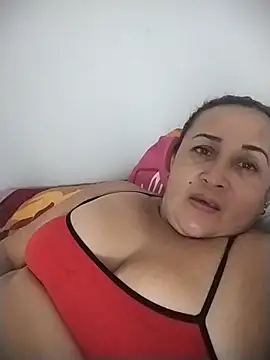 Nini Love  online show from 06-23-26, 03:15