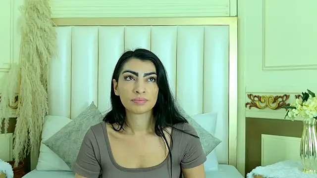 NinnaPiers online show from 06-10-26, 11:20