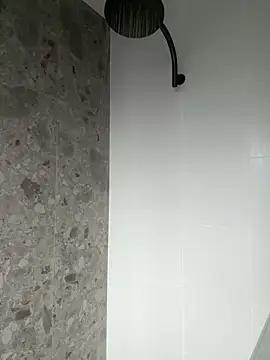 lexi242 online show from 12-22-25, 10:07