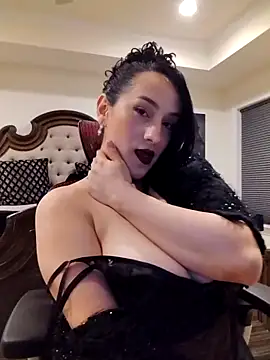 Snapshot of BustyVampyre chatting on 04-23-26, 02:02 BustyVampyre online show from 04-23-26, 02:02