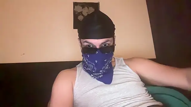 Snapshot of angelblanco chatting on 04-14-26, 07:03 angelblanco online show from 04-14-26, 07:03