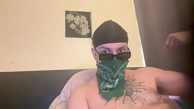 Snapshot of angelblanco chatting on 04-19-26, 03:33 angelblanco online show from 04-19-26, 03:33