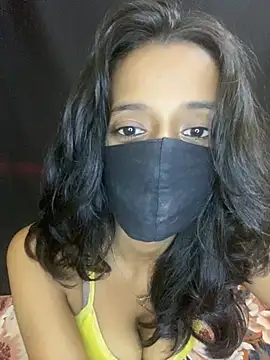 Snapshot of Hottie_kia chatting on 07-11-26, 04:37 Hottie kia online show from 07-11-26, 04:37