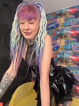 Tattoo  Moon online show from 05-05-26, 06:10