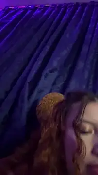 HoneyWeebsss online show from 01-19-26, 04:49