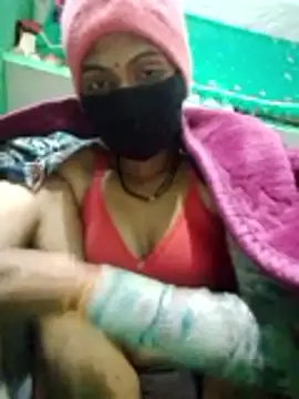 Snapshot of Sapna8080 chatting on 12-20-25, 07:54 Sapna8080 online show from 12-20-25, 07:54