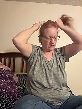 Lenaravenswood online show from 03-19-26, 04:05