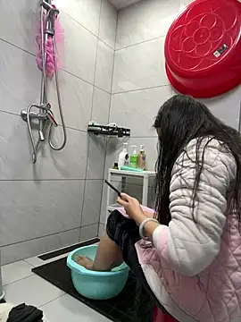 Snapshot of cmvoo chatting on 01-14-26, 12:55 cmvoo online show from 01-14-26, 12:55