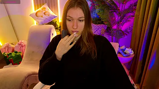 CarolainGilbert online show from 01-06-26, 05:22