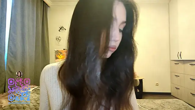 Qwami Amie online show from 02-13-26, 04:52