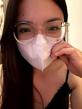 Snapshot of mimichannn99 chatting on 01-14-26, 10:03 mimichannn99 online show from 01-14-26, 10:03