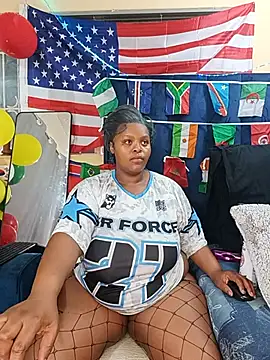 ChoklitBerryXX online show from 06-19-26, 09:57