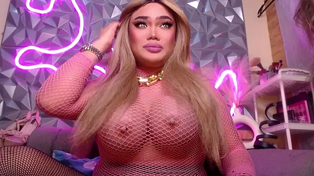 Snapshot of AlwaysHornyMia chatting on 01-08-26, 10:28 AlwaysHornyMia online show from 01-08-26, 10:28