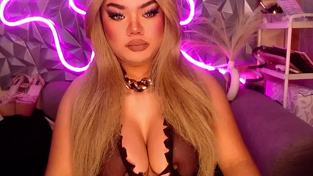 Snapshot of AlwaysHornyMia chatting on 01-13-26, 11:26 AlwaysHornyMia online show from 01-13-26, 11:26